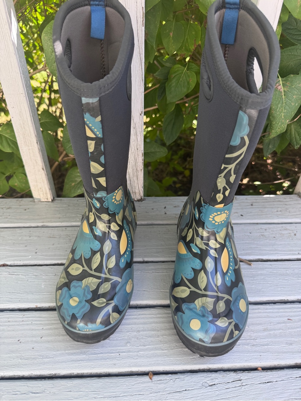 BOGS Classic High Secret Garden Waterproof Boots Womens Size 8 Floral Tall 71408